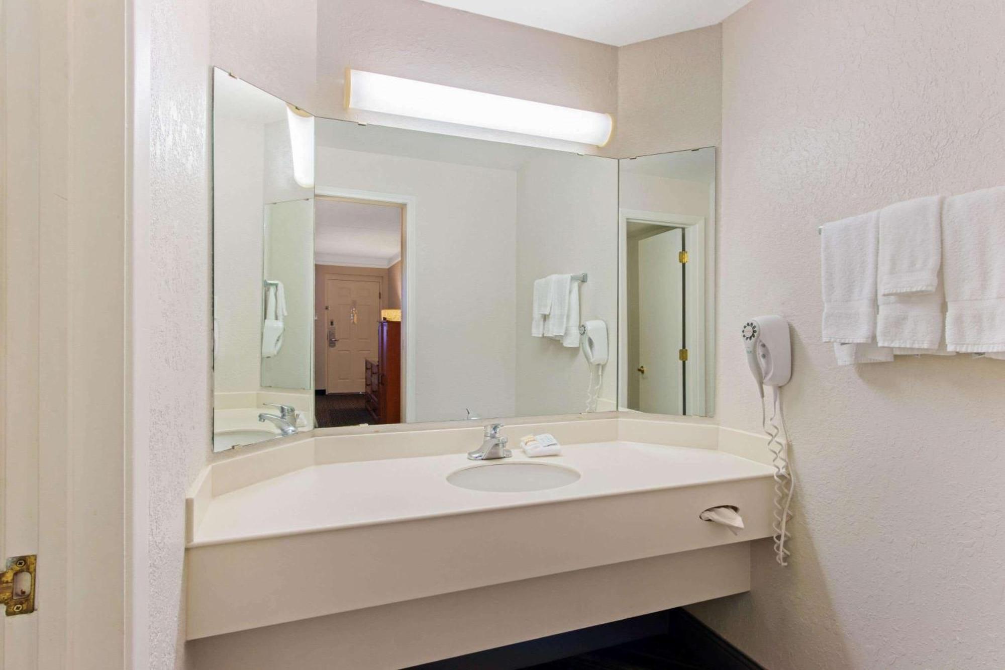 Deluxe Doppelzimmer mit 2 Doppelbetten
